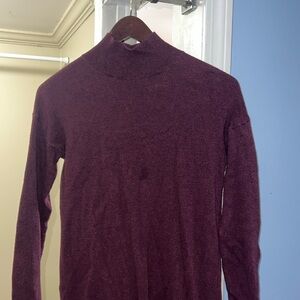 Banana Republic XS maroon sweater dress with button thigh slit